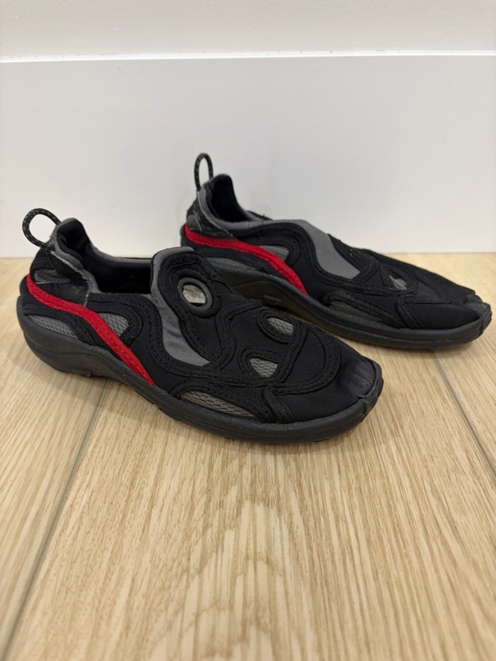 Kids Summer Lightweight WaterShoes. They Size 12